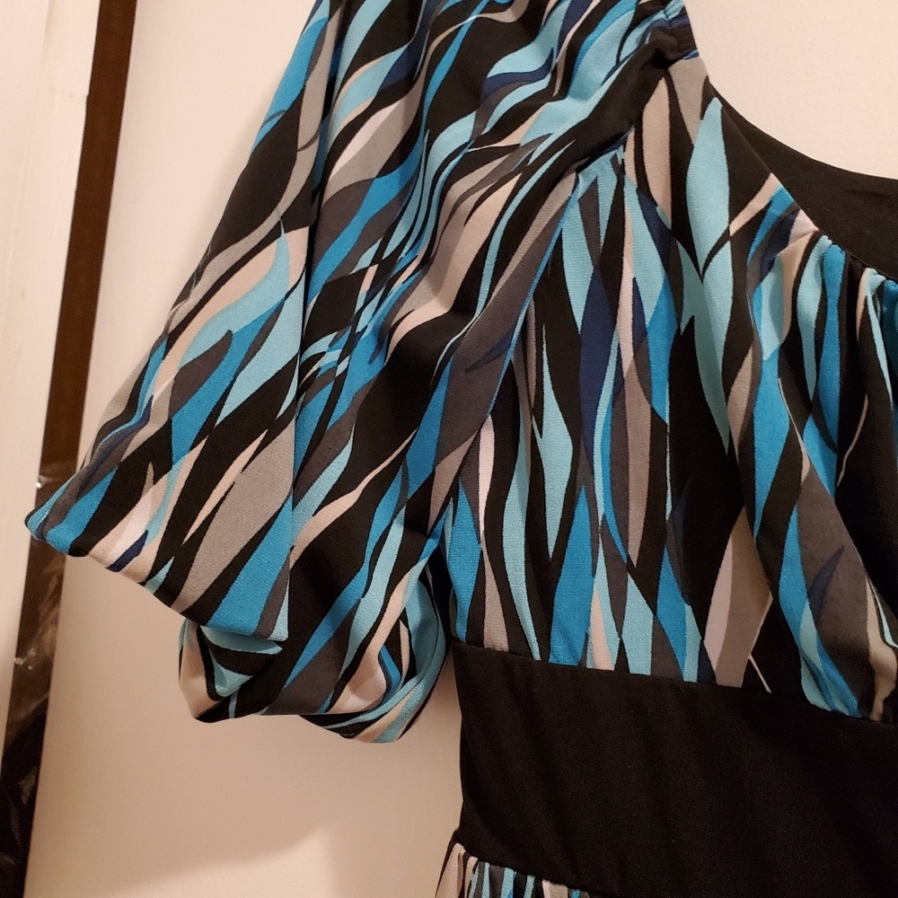 Dress - Picture 2 of 2